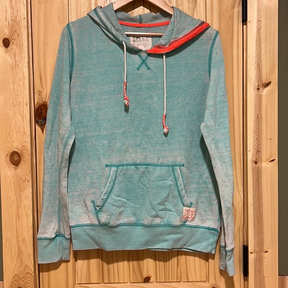 Billabong Tops - BillaBong hoodie